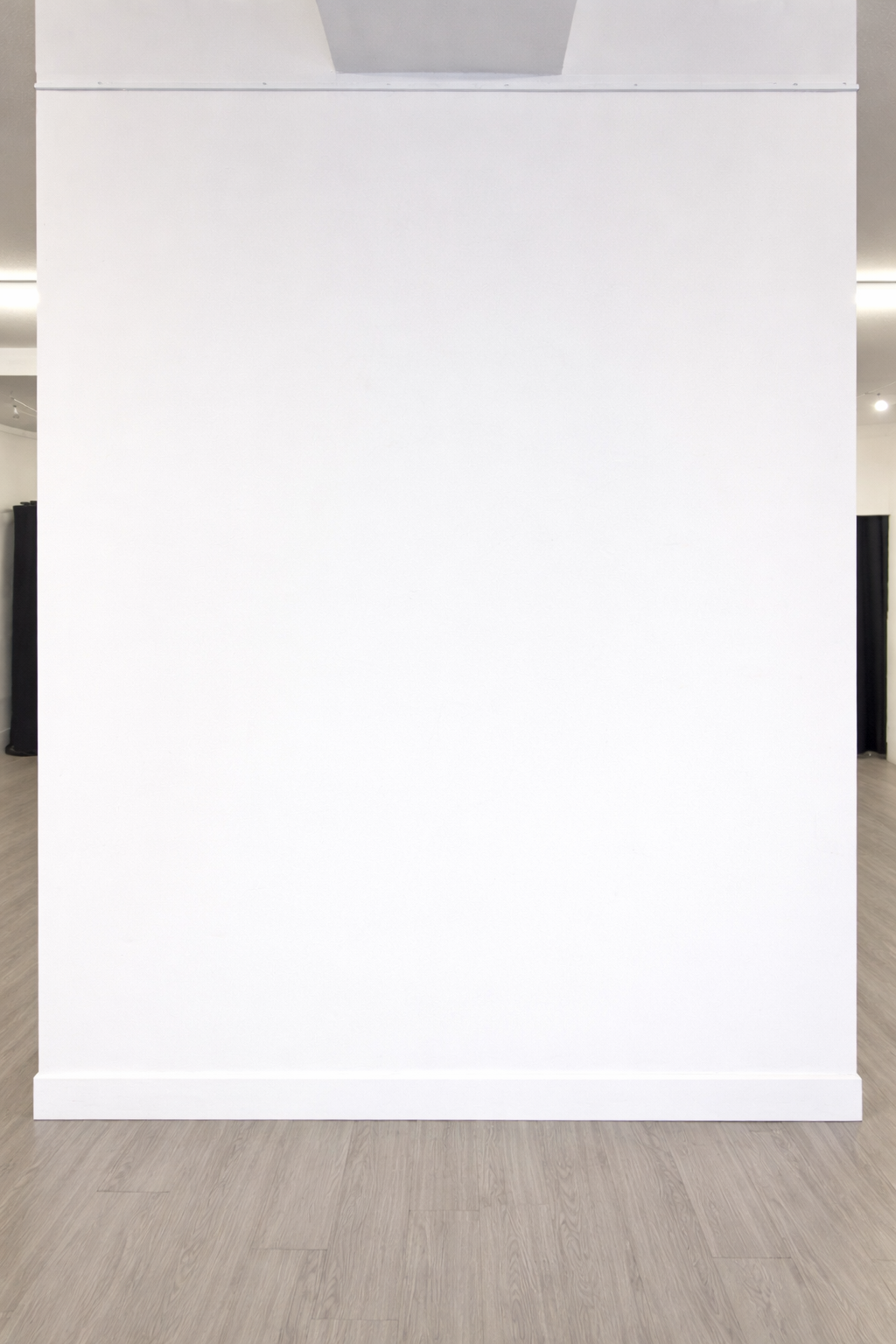 Exposition mur F